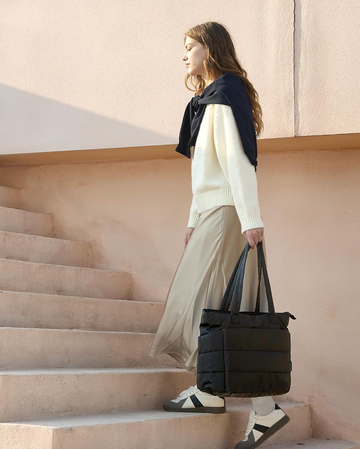 bagsmart Women's Tote Bag, Lightweight Fluffy Handbag with Compartments, Shoulder Bag for Travel, Beach, Gym, Work, School